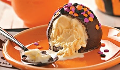 Chocolate cookies and ice cream treats